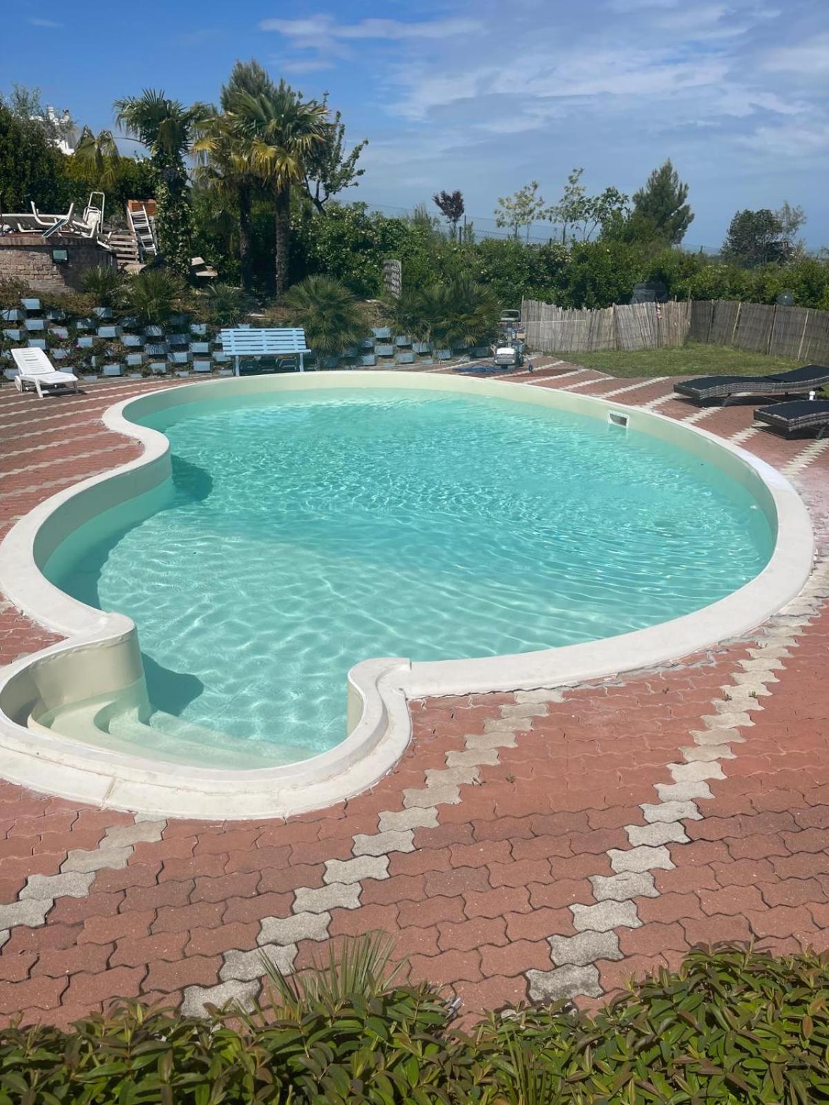 B&B Villa Alma San Costanzo Bagian luar foto